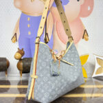 Louis Vuitton CarryAll MM M13289 Gray